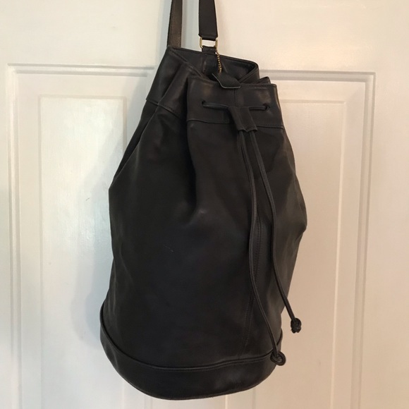 Coach Handbags - Coach Vintage Black Leather Large Backpack 1 Strap